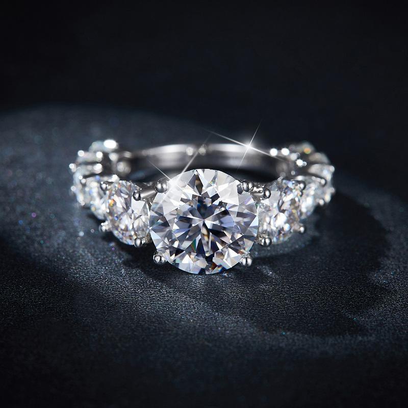 4.0ct Round Moissanite Engagement Ring