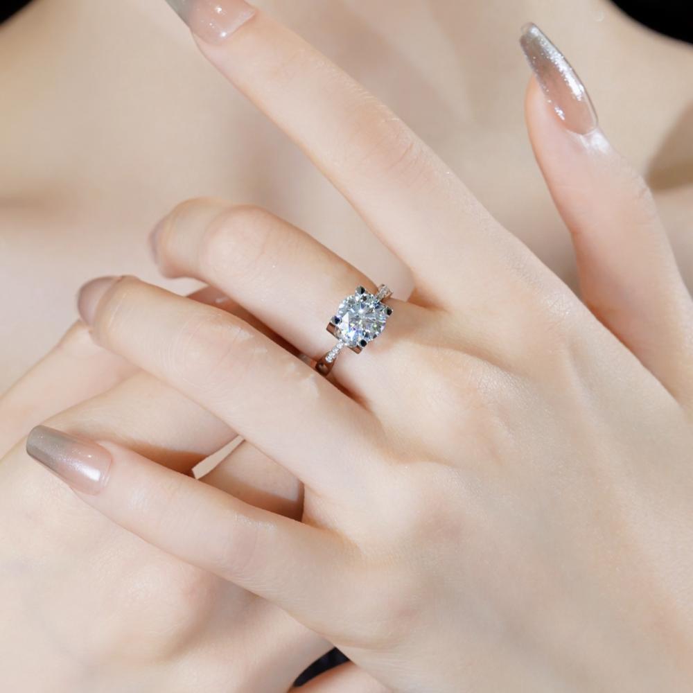 Round Moissanite Engagement Ring